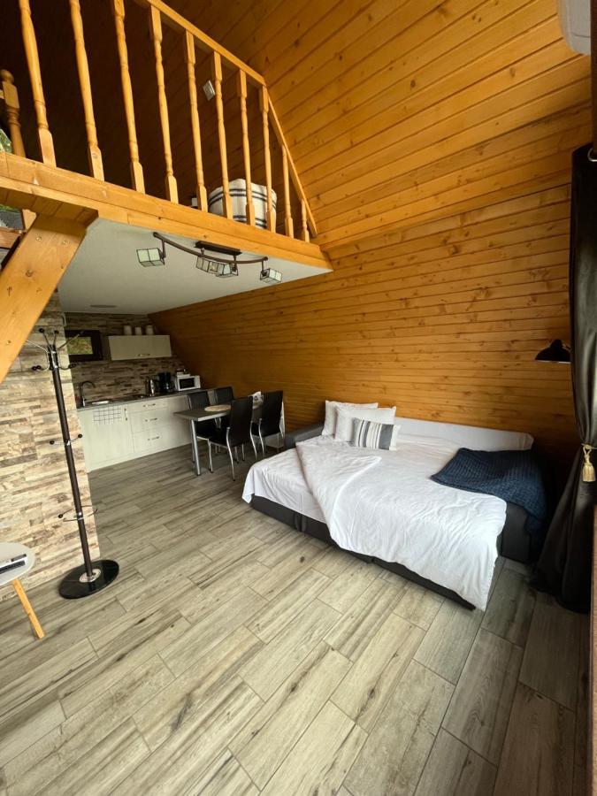 Casutele De Sub Padure Camping